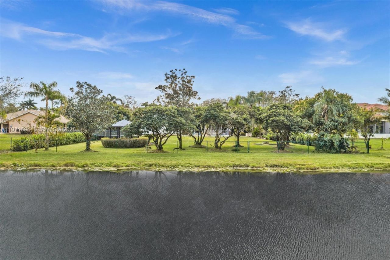 12555 SW 34th Pl, Davie, FL 33330 Photo