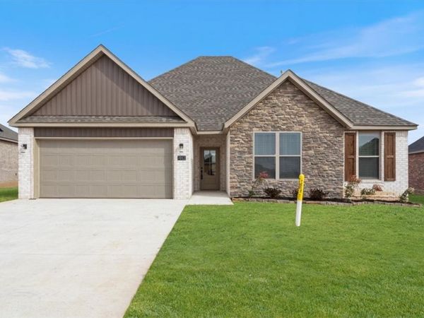 7012 SW Orange Avenue, Bentonville, AR 72713