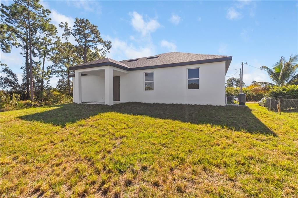 1109 Cumming St E, Lehigh Acres, FL 33974 Photo