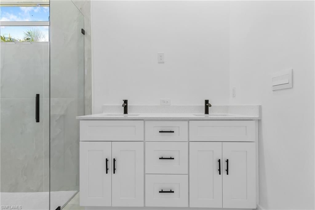 1109 Cumming St E, Lehigh Acres, FL 33974 Photo
