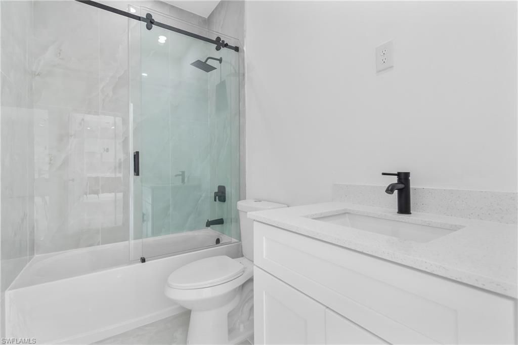 1109 Cumming St E, Lehigh Acres, FL 33974 Photo