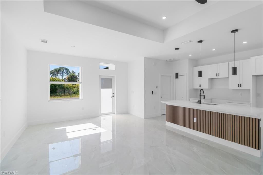 1109 Cumming St E, Lehigh Acres, FL 33974 Photo