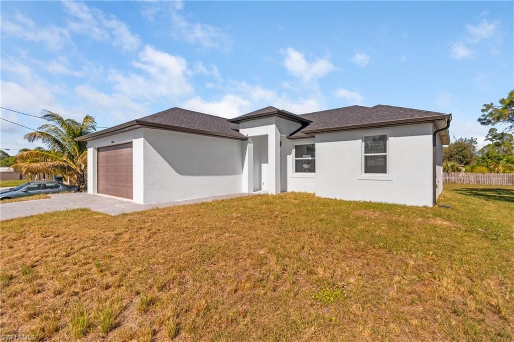 1109 Cumming St E, Lehigh Acres, FL 33974 Photo