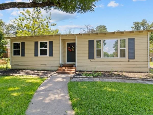 1424 Bowie Drive , Corsicana, TX 75110