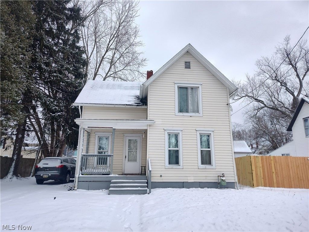 681 Madison Street, Conneaut, OH 44030 Main Photo