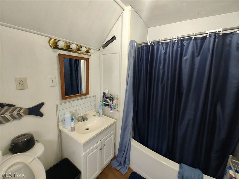 681 Madison Street, Conneaut, OH 44030 Photo 28