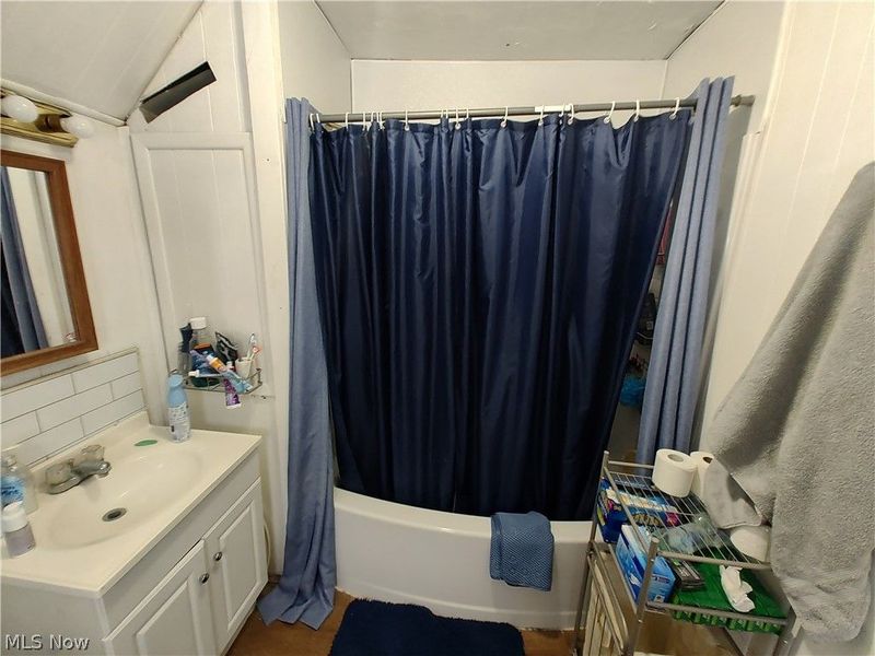 681 Madison Street, Conneaut, OH 44030 Photo 30