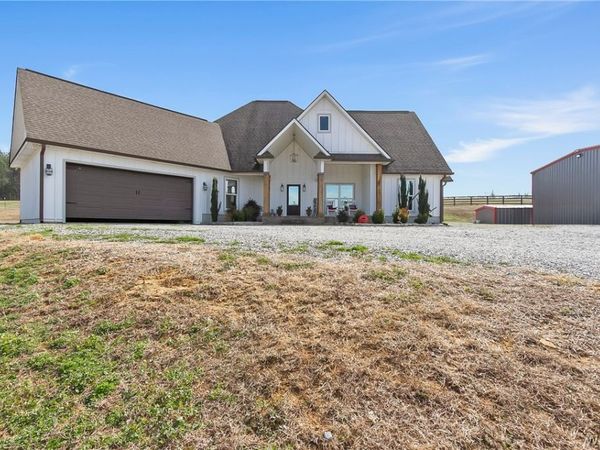 11490 Seven Oaks Farm Dr, Tuscaloosa, AL 35406