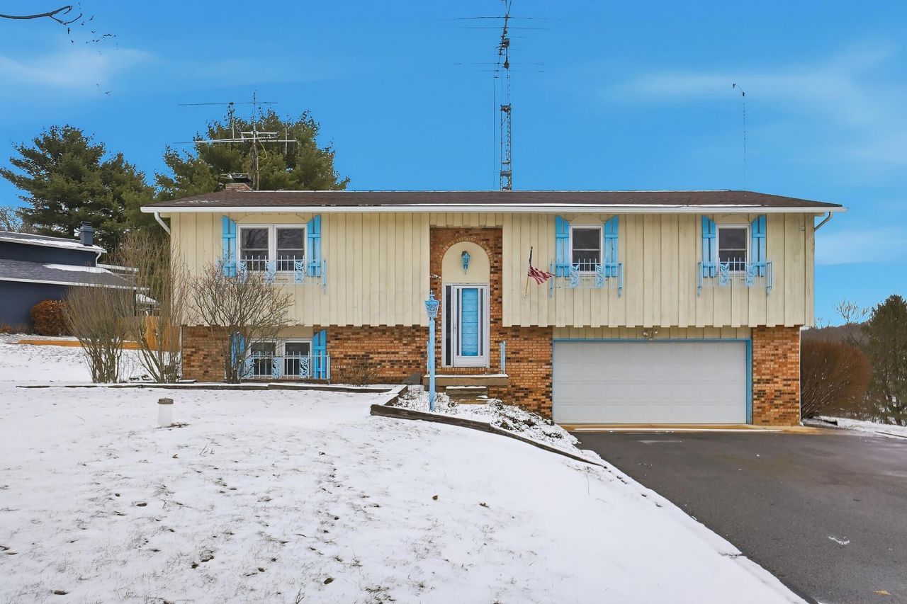 86 North Court, Thornville, OH 43076 Main Photo