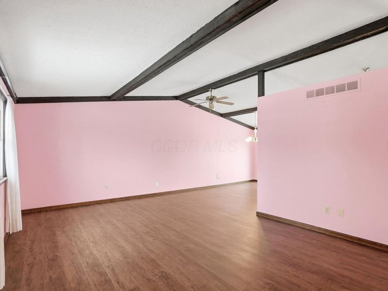 86 North Court, Thornville, OH 43076 Photo 7