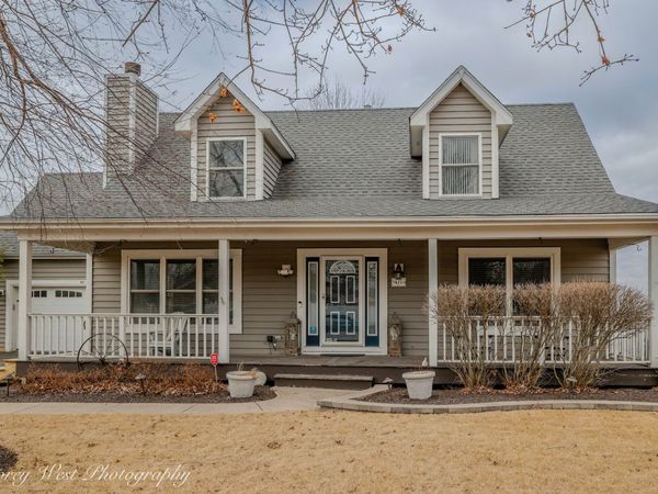 411 MEADOW Lane, Hinckley, IL 60520