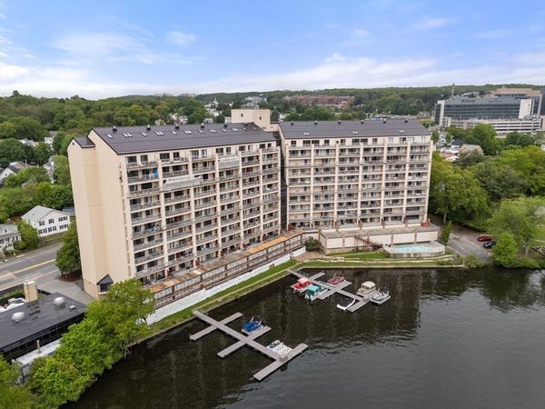 65 Lake Ave, Unit 510, Worcester, MA 01604