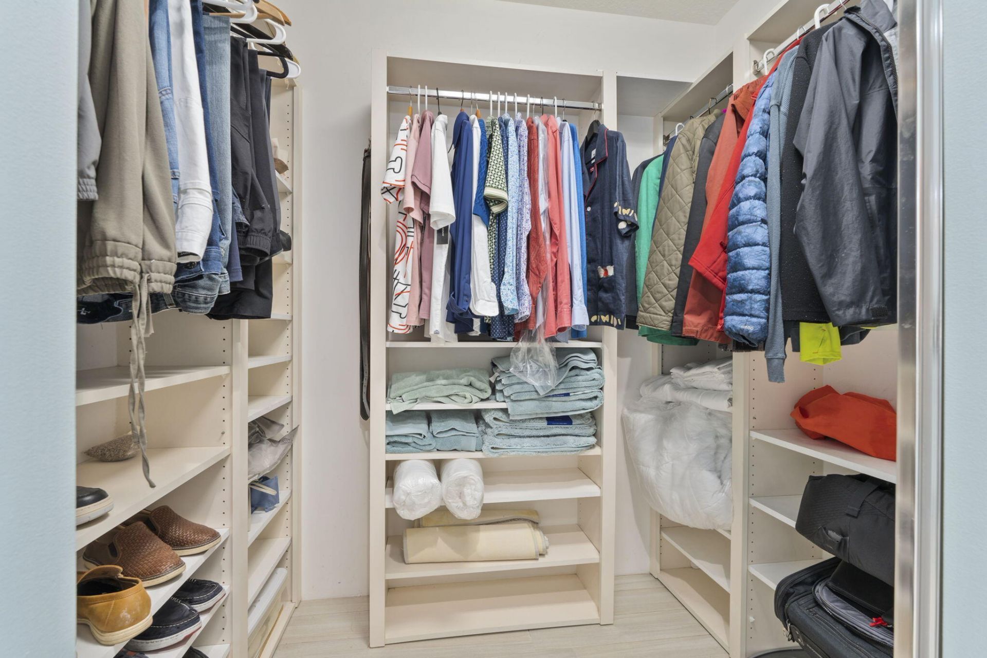 25 Harbour Isle Drive W, Unit 101, Fort Pierce, FL 34949 Photo