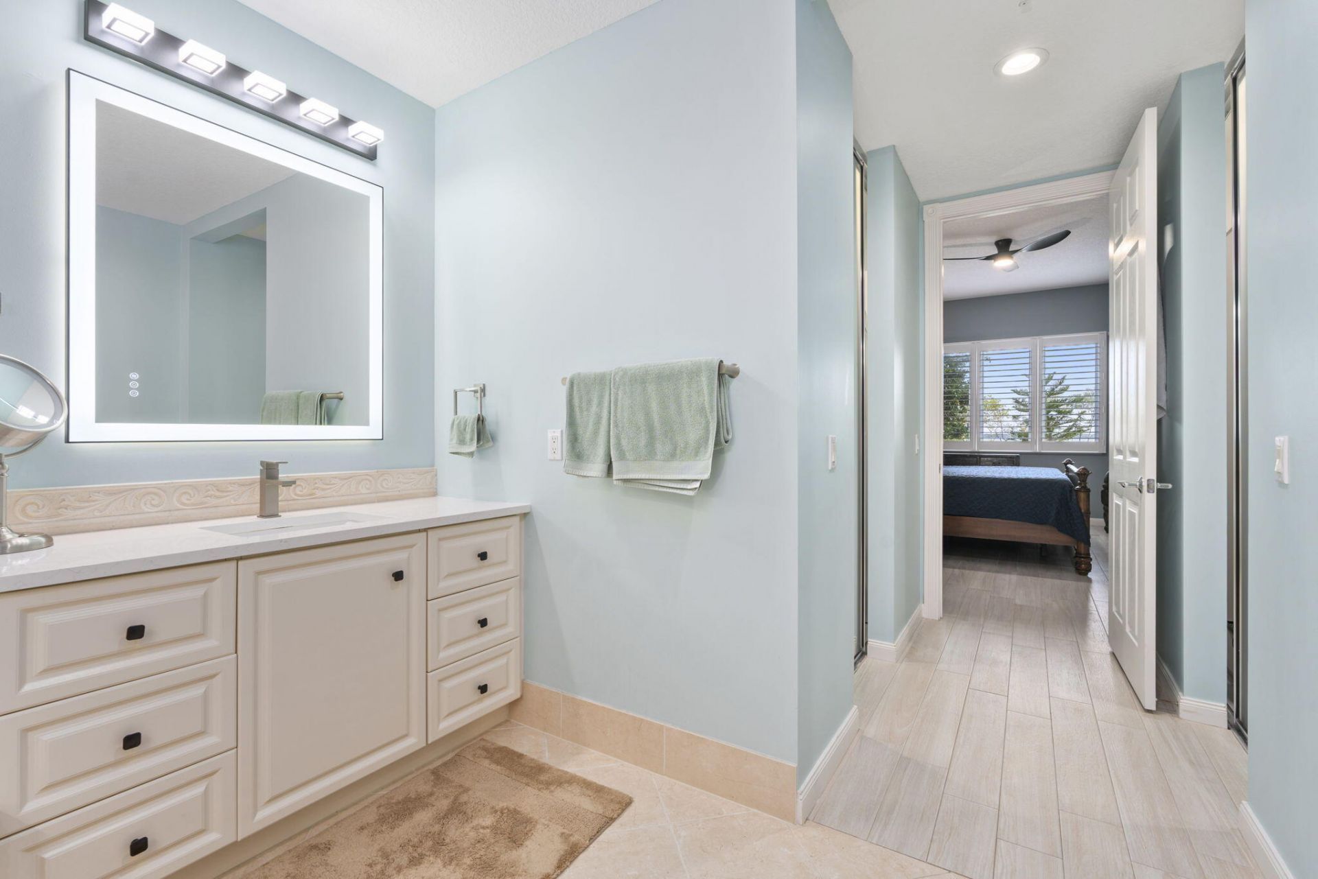 25 Harbour Isle Drive W, Unit 101, Fort Pierce, FL 34949 Photo