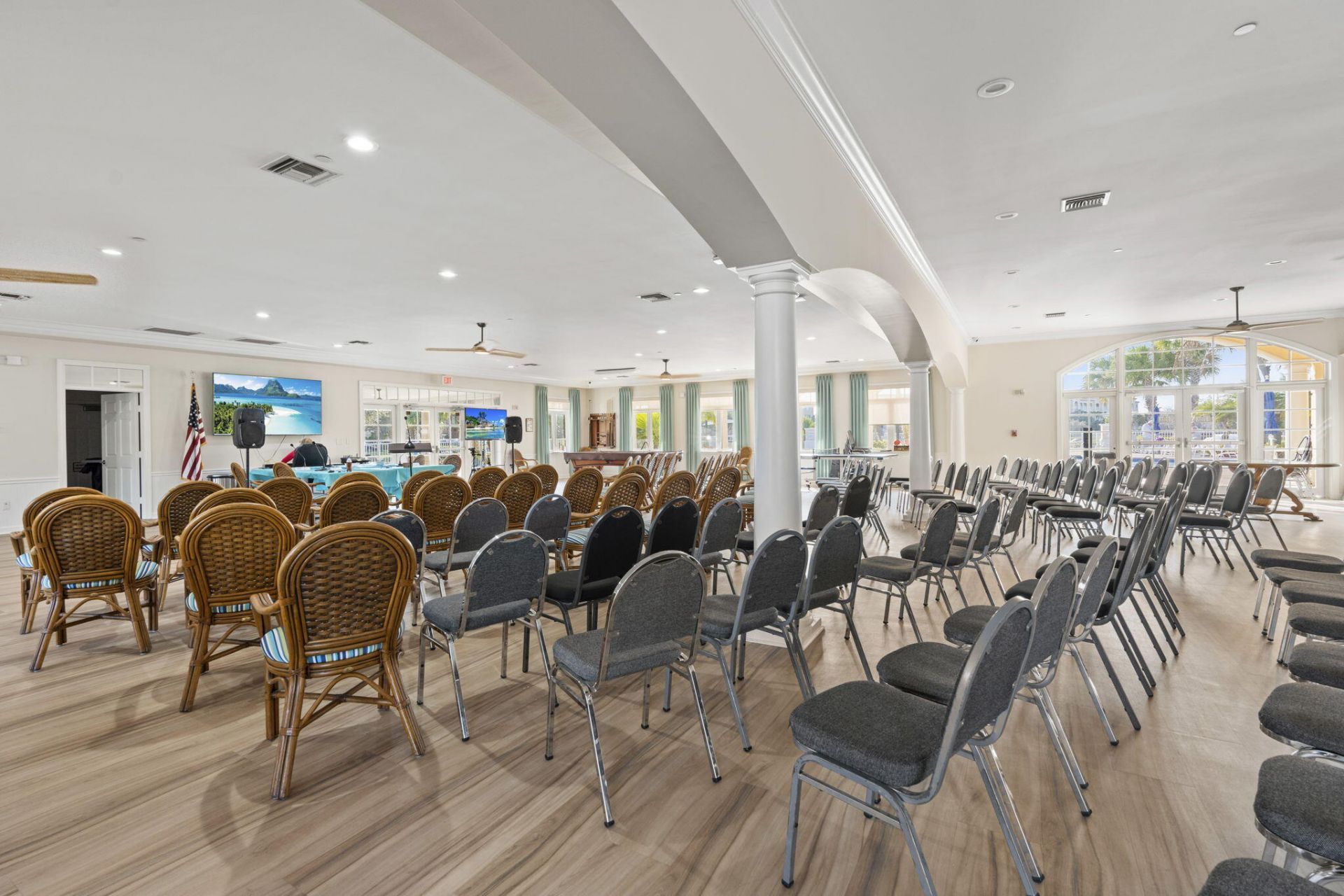 25 Harbour Isle Drive W, Unit 101, Fort Pierce, FL 34949 Photo