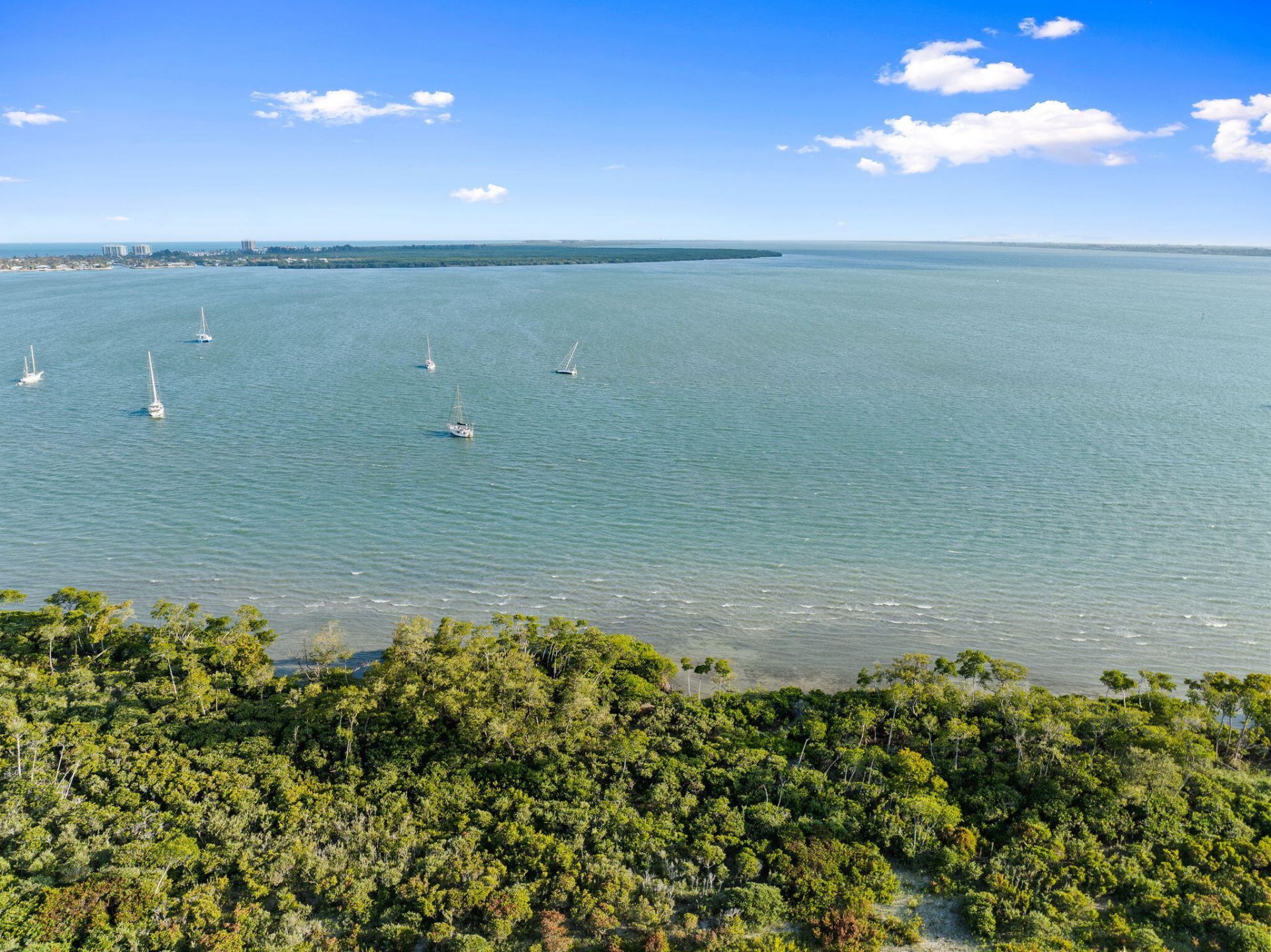 25 Harbour Isle Drive W, Unit 101, Fort Pierce, FL 34949 Photo