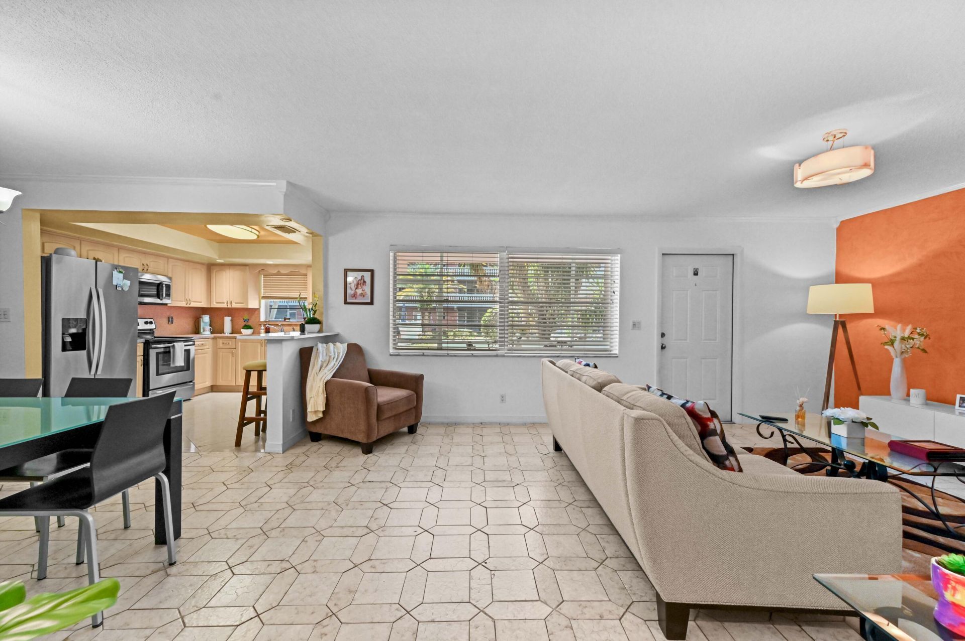 200 NE 12th Avenue, Unit 3a, Hallandale Beach, FL 33009 Photo