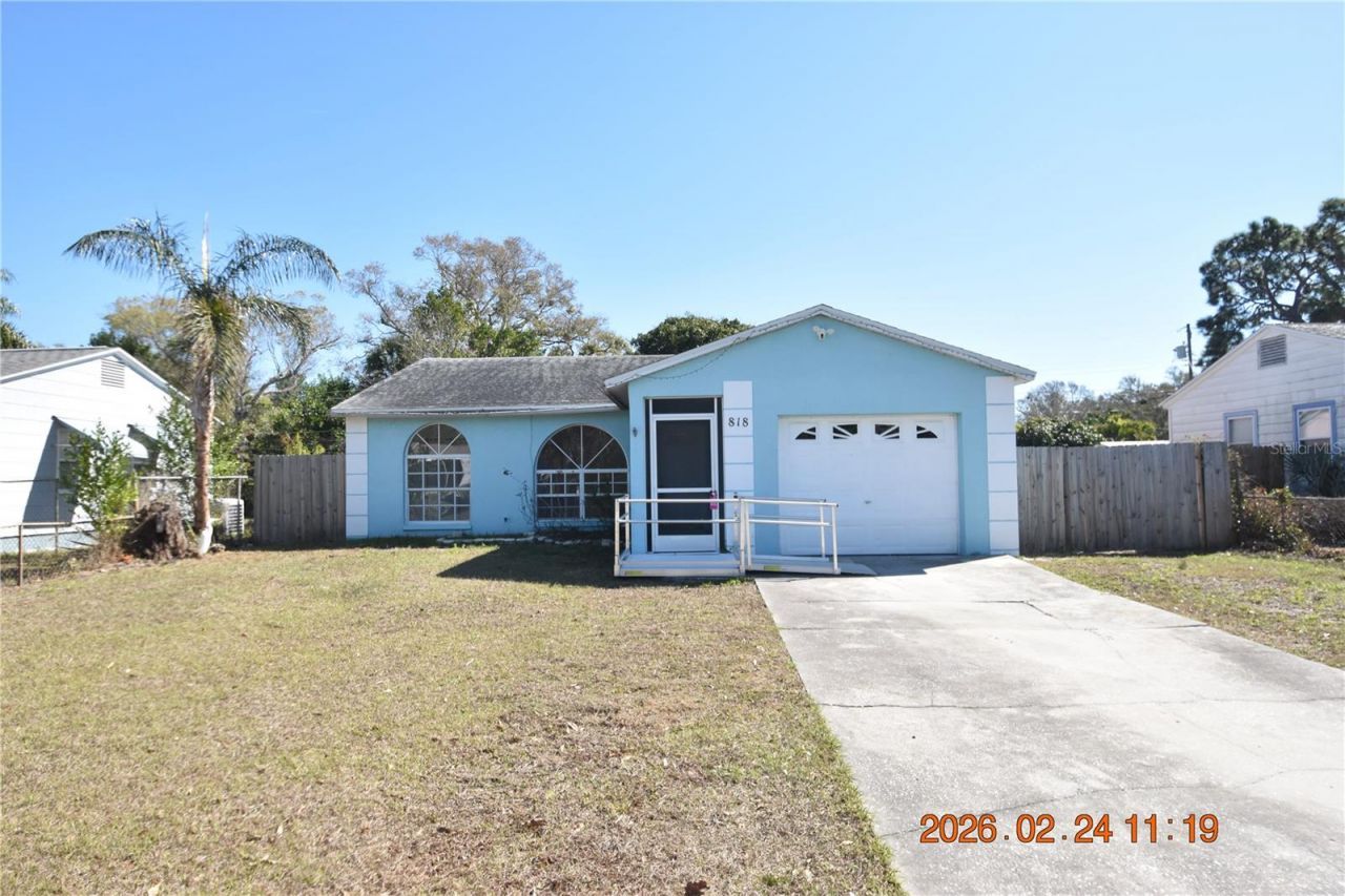 818 Gray Street S, Gulfport, FL 33707 Main Photo