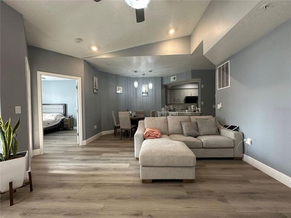 5554 METROWEST BOULEVARD , Unit 4-312, ORLANDO, FL 32811