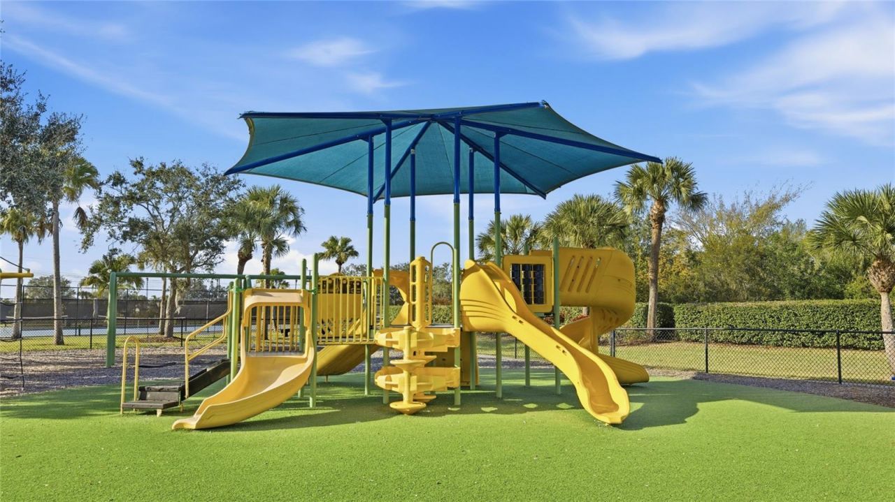 811 Fairwaycove Lane, Unit 204, Bradenton, FL 34212 Photo