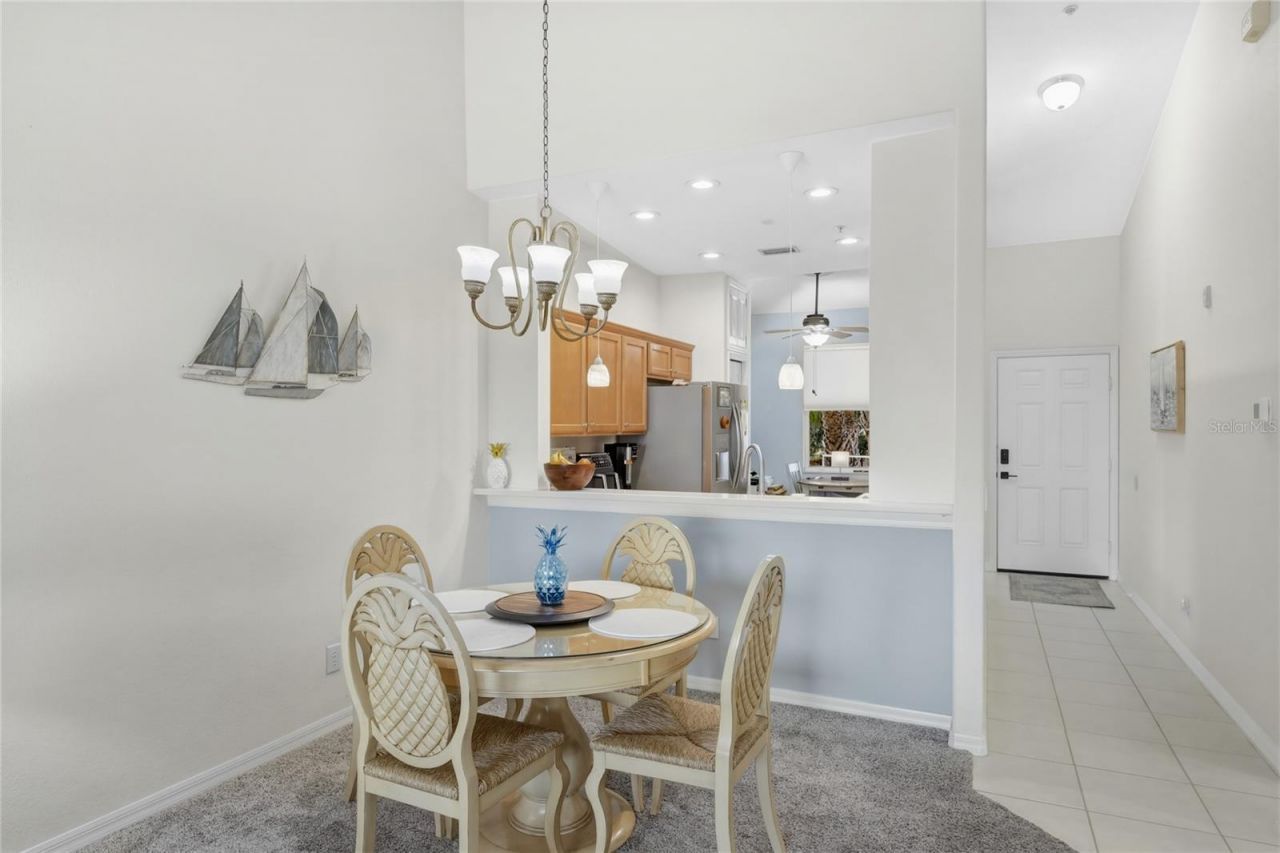 811 Fairwaycove Lane, Unit 204, Bradenton, FL 34212 Photo