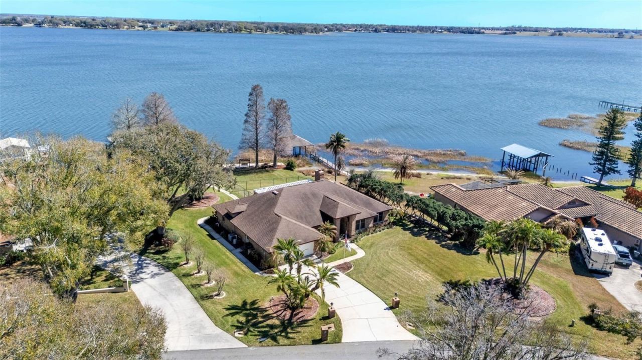 122 W Juliana Way, Auburndale, FL 33823 Photo