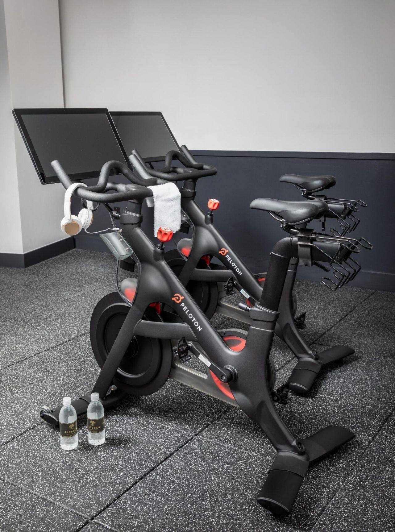 5 Gadsdenboro Street Photo 16