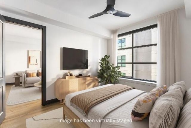 5 Gadsdenboro Street Photo 6