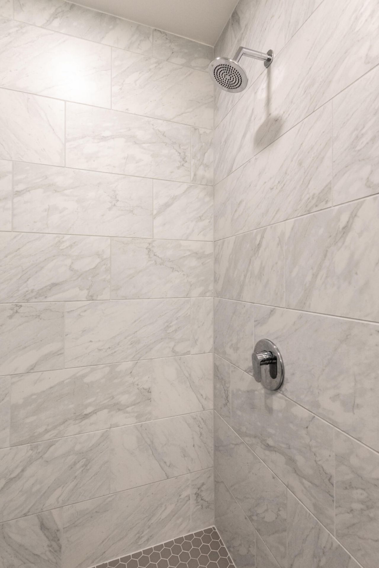 5 Gadsdenboro Street Photo 8