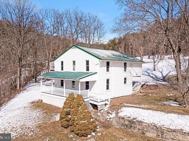 117 DRY TOP ROAD, BELLEFONTE, PA 16823