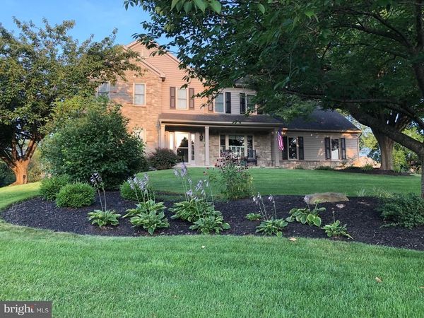 75 RIDING SILKS LANE , YORK, PA 17404