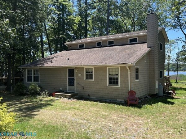 270 River Road Circle, Saluda, VA 23149