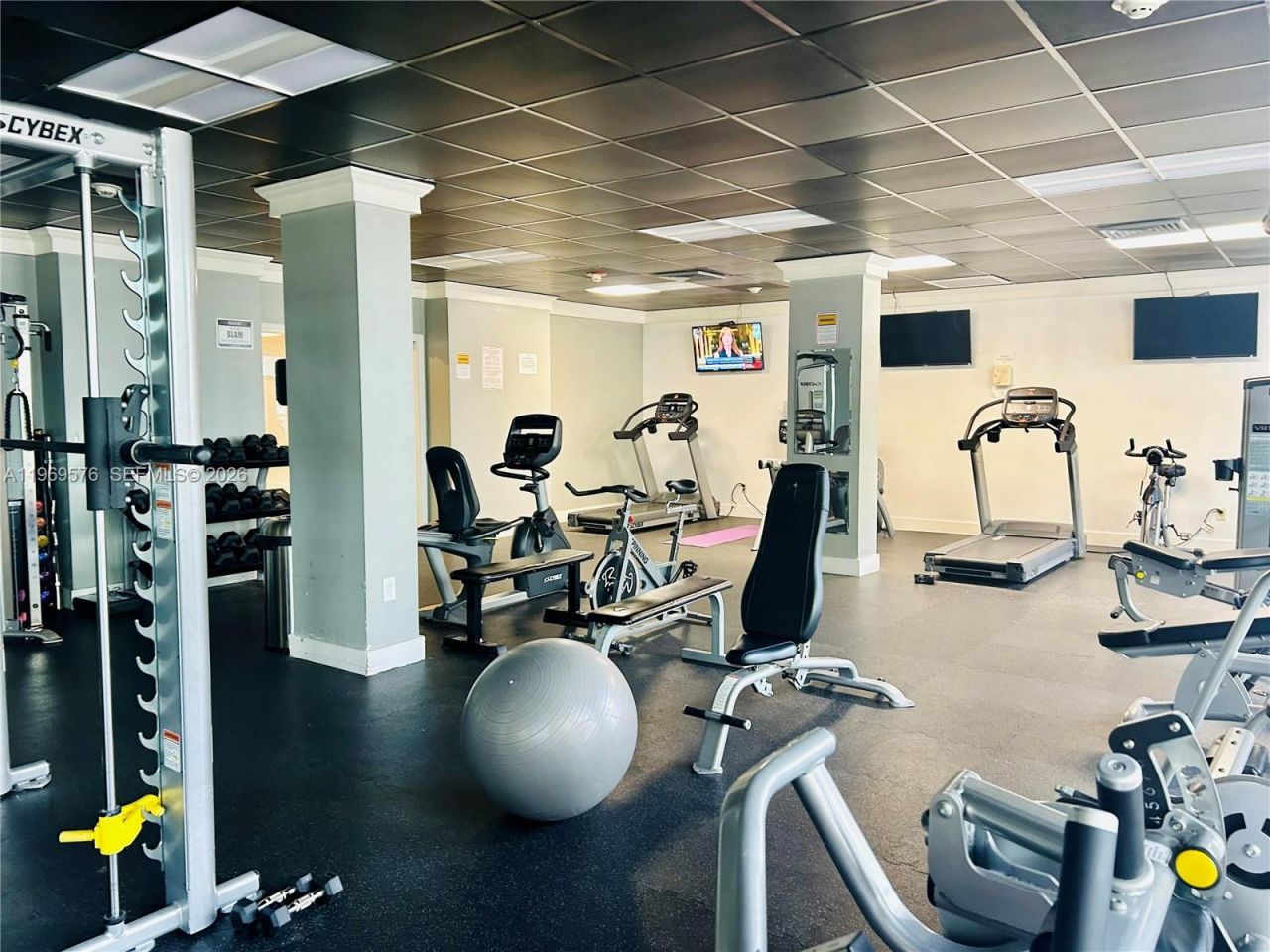1865 79th St Cswy, Unit 16J, North Bay Village, FL 33141 Photo