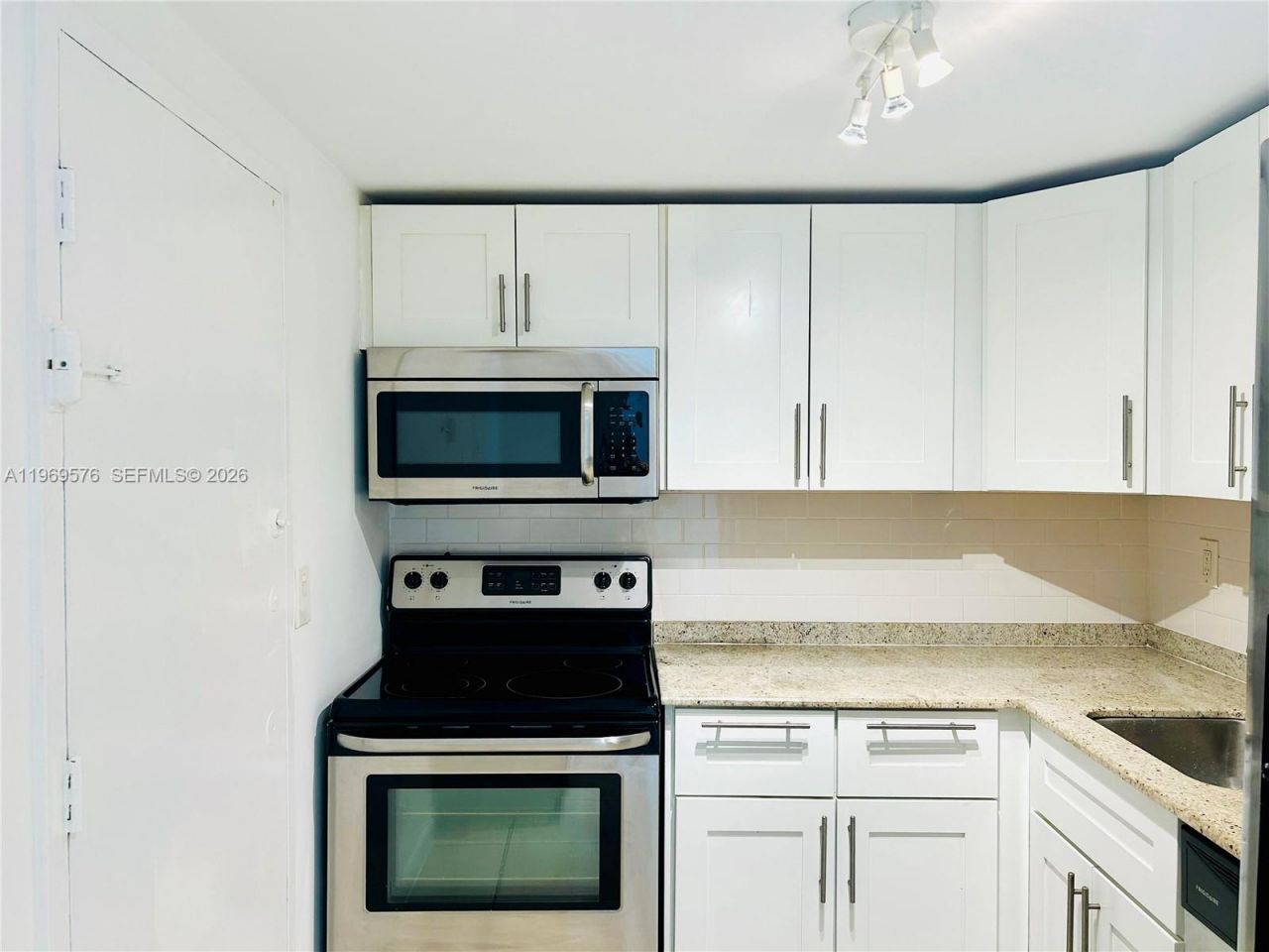 1865 79th St Cswy, Unit 16J, North Bay Village, FL 33141 Photo