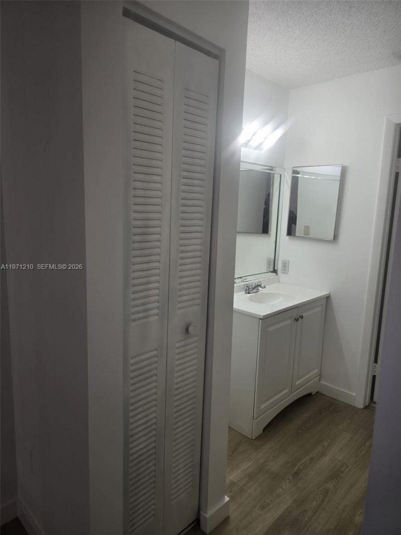 1400 Jefferson Dr, Unit 1400E, Homestead, FL 33034 Photo