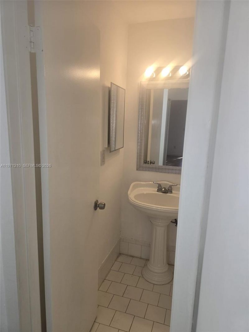 1400 Jefferson Dr, Unit 1400E, Homestead, FL 33034 Photo
