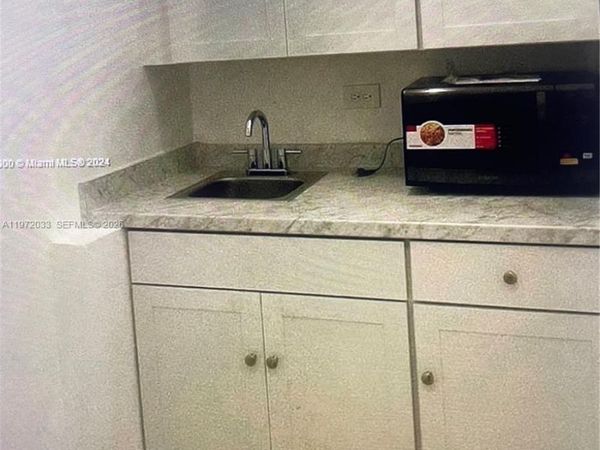 5802 W 2nd Ct, Hialeah, FL 33012