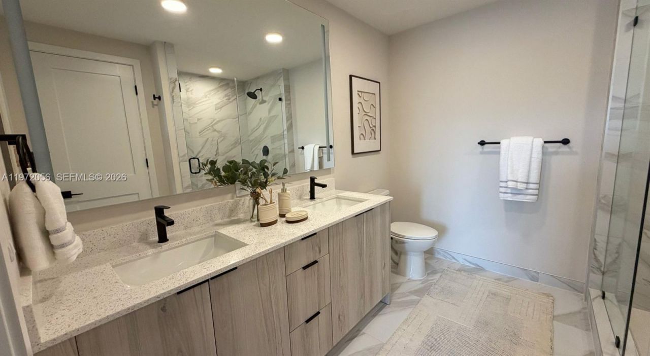 1556 NW 110th Ave, Unit Cosmos B, Miami, FL 33024 Photo