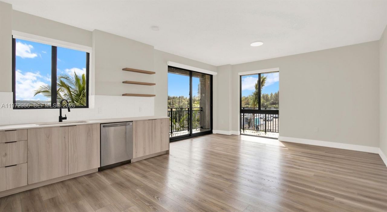 1556 NW 110th Ave, Unit Cosmos B, Miami, FL 33024 Photo