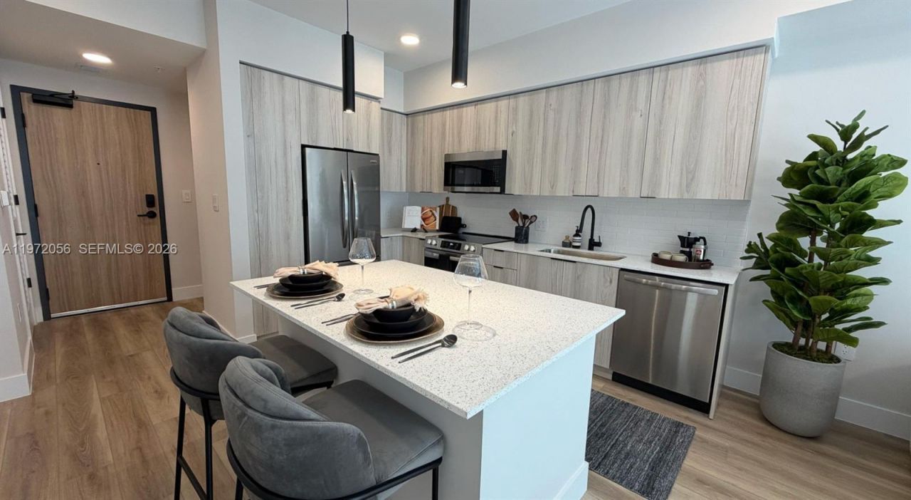 1556 NW 110th Ave, Unit Cosmos B, Miami, FL 33024 Photo