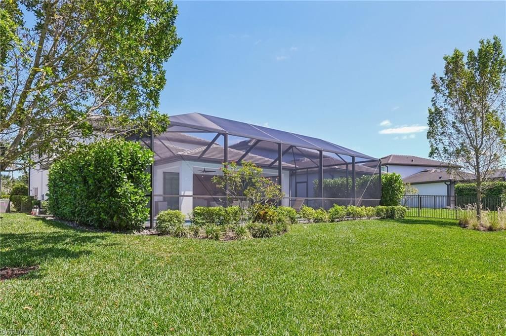 10395 Ventana Ln, Naples, FL 34120 Photo