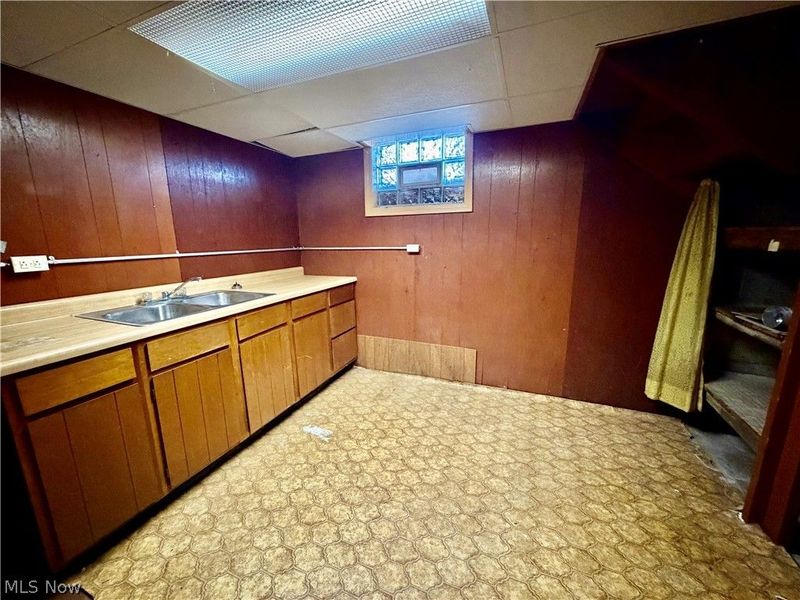 103 S Belle Vista Avenue, Youngstown, OH 44509 Photo 13