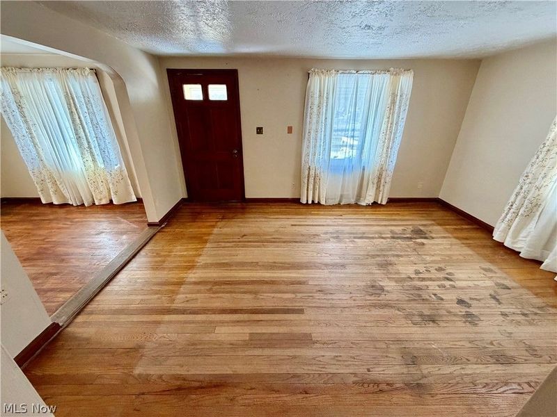 103 S Belle Vista Avenue, Youngstown, OH 44509 Photo 4