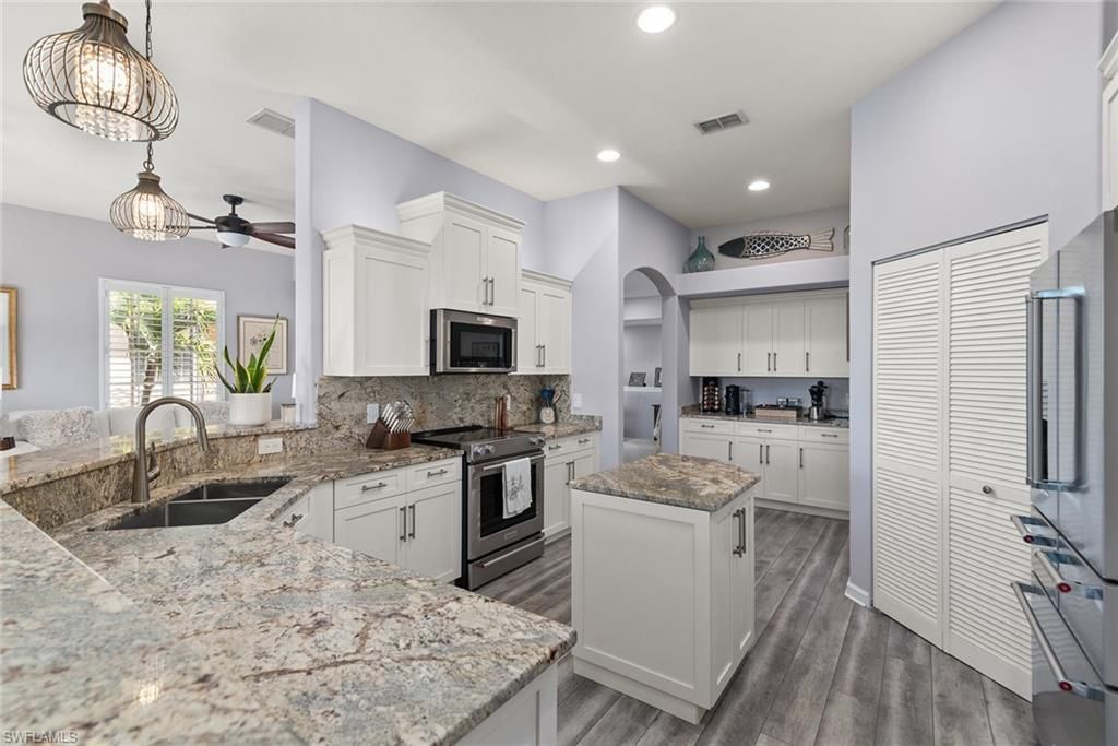 8575 Via Lungomare Cir, Unit 203, Estero, FL 33928 Photo