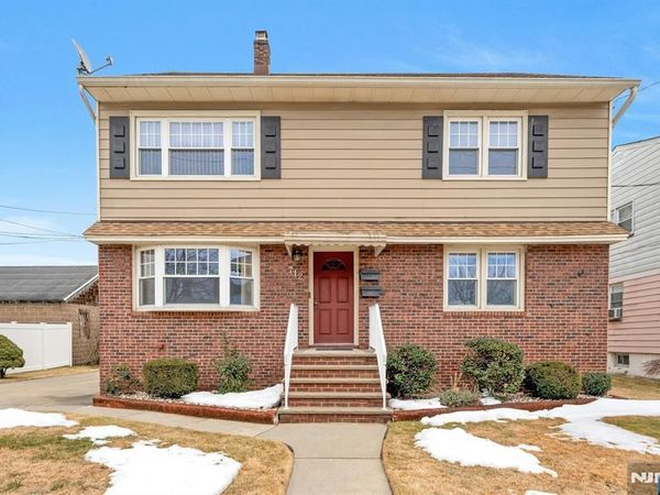 712 Meyer Avenue, LYNDHURST, NJ 07071