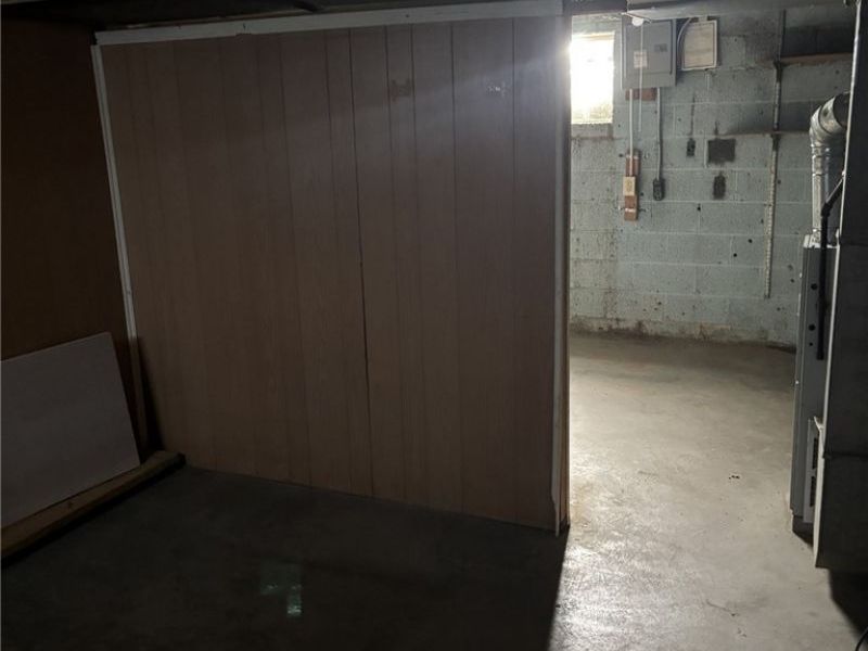 450 Kenwood Drive, Unit D-12, Euclid, OH 44123 Photo 13