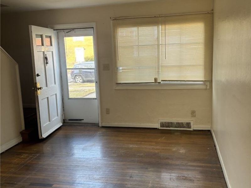 450 Kenwood Drive, Unit D-12, Euclid, OH 44123 Photo 3