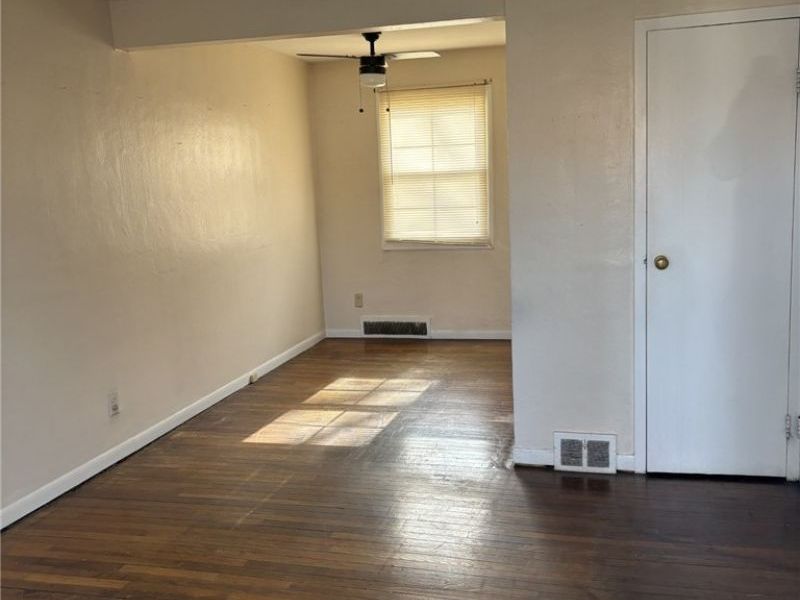 450 Kenwood Drive, Unit D-12, Euclid, OH 44123 Photo 4