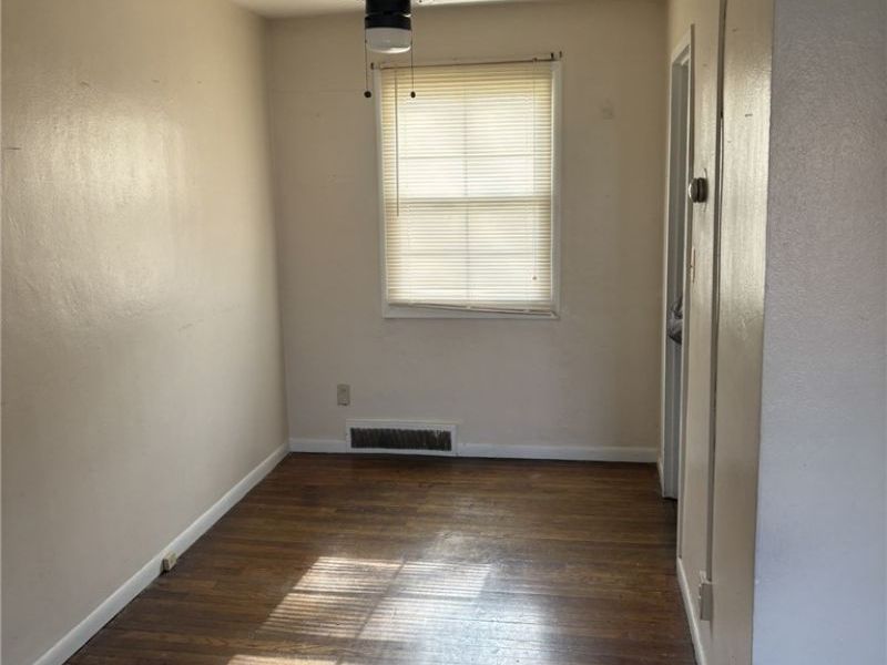 450 Kenwood Drive, Unit D-12, Euclid, OH 44123 Photo 5