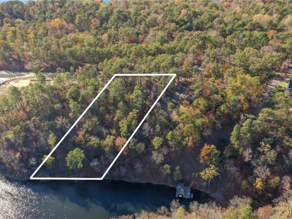 8201 Peninsula Drive, Tuscaloosa, AL 35406